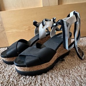 Sorel Wedge Sandals